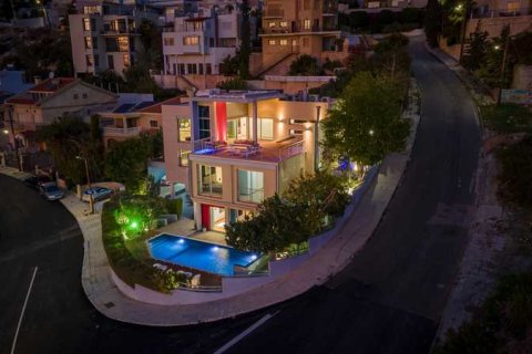 6 bedrooms Villa in Limassol, Cyprus No. 101253 3