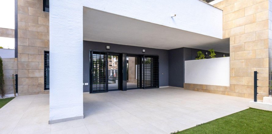 Studio Apartment in La Zenia, Spain No. 127765