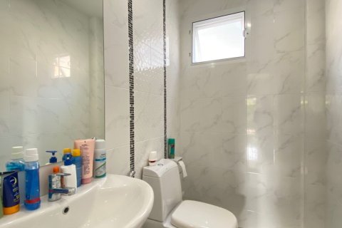 4 bedrooms House in Chiang Mai, Thailand No. 98185 3