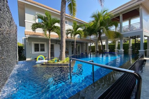 4 bedrooms House in Chiang Mai, Thailand No. 98185 1