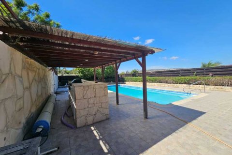 3 bedrooms House in Parekklisia, Cyprus No. 62705 6