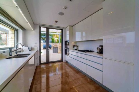 4 bedrooms Villa in Tsada, Cyprus No. 29104 6