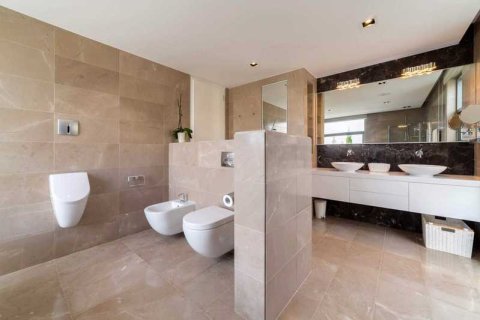 4 bedrooms Villa in Tsada, Cyprus No. 29104 5