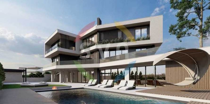 7 dormitorios Villa en Agios Athanasios, Cyprus No. 82047