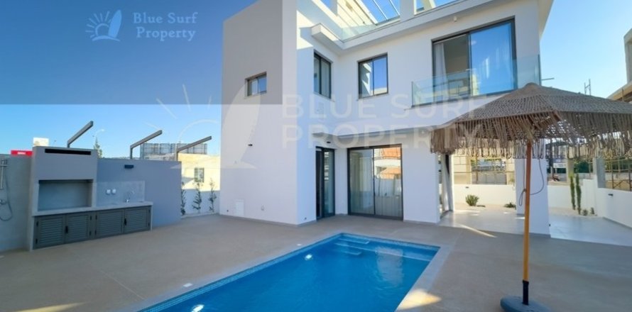 3 bedrooms Villa in Pernera, Cyprus No. 36540