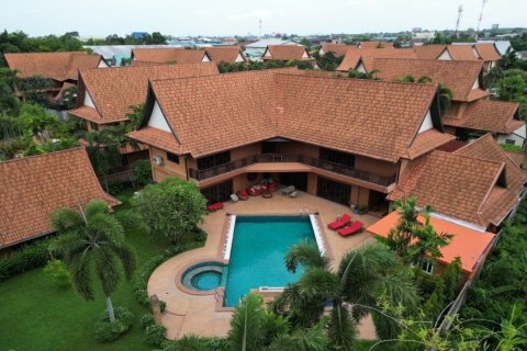 600m² Villa in Pattaya, Thailand No. 97278 2