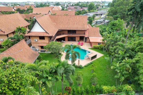 600m² Villa in Pattaya, Thailand No. 97278 1