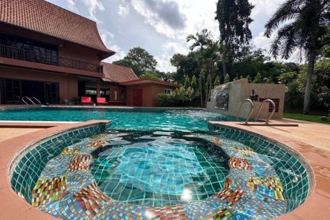 600m² Villa in Pattaya, Thailand No. 97278 4