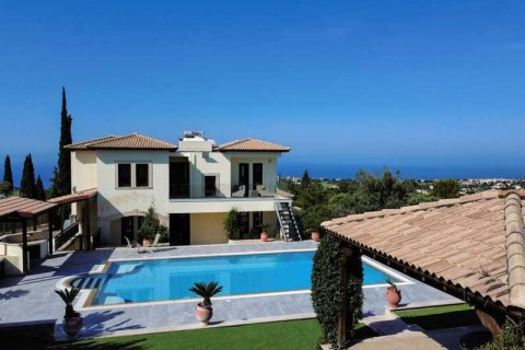 4 dormitorios Villa en Paphos, Cyprus No. 29482 1