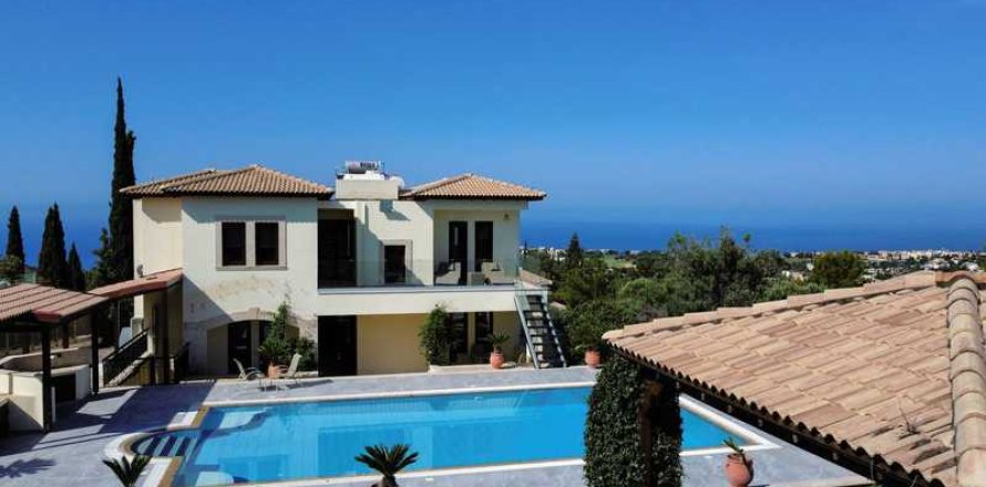 4 dormitorios Villa en Paphos, Cyprus No. 29482