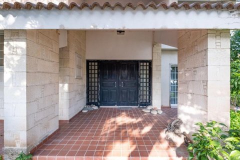 350m² Villa in Nicosia, Cyprus No. 105125 3