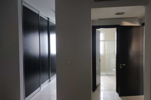 3 bedrooms House in Strovolos, Cyprus No. 31838 11