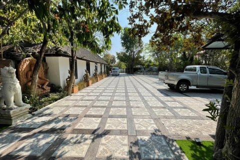 36 bedrooms Commercial property in Chiang Mai, Thailand No. 97586 16