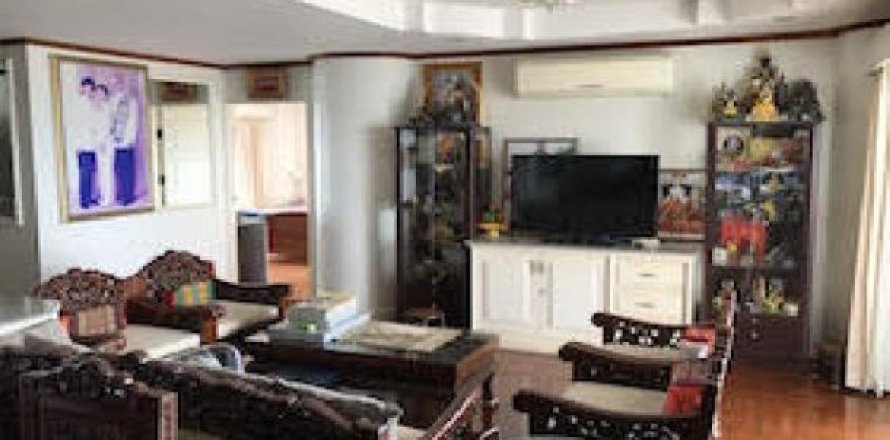 2 bedrooms Apartment in Pattaya, Thailand No. 96857