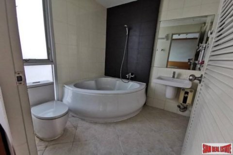 Квартира с 3 спальнями в Бангкок, Таиланд №96977 12