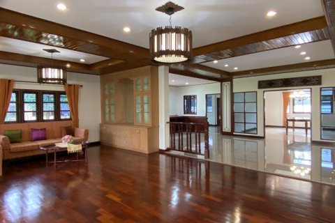 6 bedrooms House in Chiang Mai, Thailand No. 1403 18