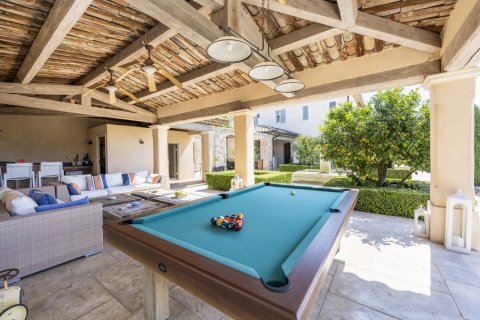 5 bedrooms Villa in Mougins, France No. 100304 7