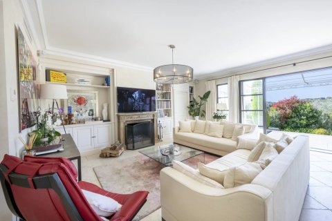 5 bedrooms Villa in Mougins, France No. 100304 13