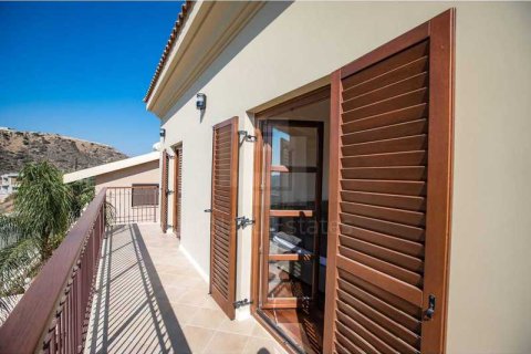 7 bedrooms House in Germasogeia, Cyprus No. 30820 10