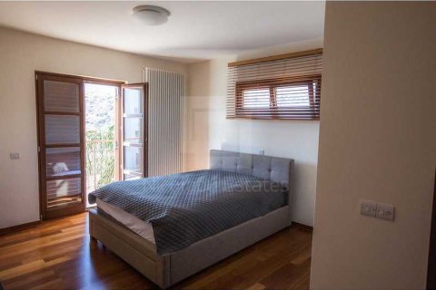 7 bedrooms House in Germasogeia, Cyprus No. 30820 9