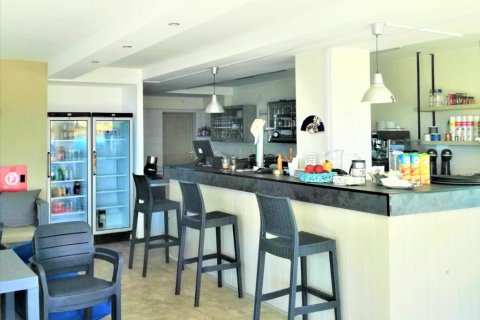 2 habitaciones Commercial property en Kalamata, Greece No. 57218 1