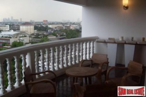 2 bedrooms House in Bangkok, Thailand No. 96518 3