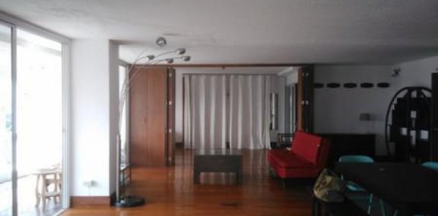 2 bedrooms House in Bangkok, Thailand No. 96518