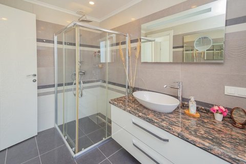 5 rooms Villa in Chau Lang, Vietnam No. 21460 13