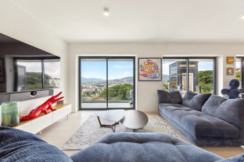 4 bedrooms House in Cannes, France No. 100268 5