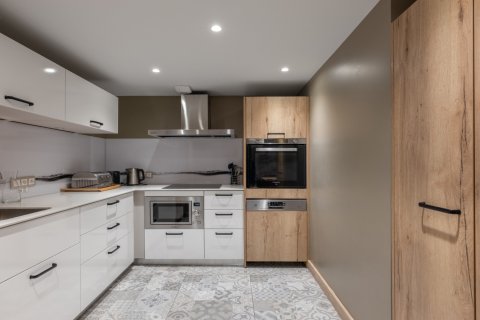 3 bedrooms Apartment in Les Allues, France No. 100157 5