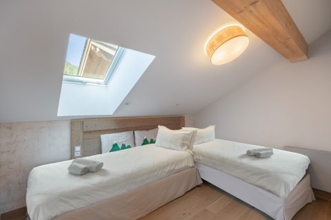 3 bedrooms Apartment in Les Allues, France No. 100157 7