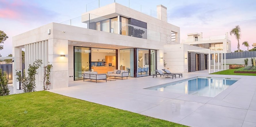 3 bedrooms Villa in Puig De Ros, Spain No. 117557