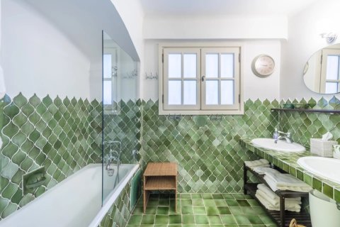 4 bedrooms House in Opio, France No. 72737 13