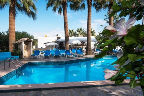 42 rooms Hotel in Hersonissos, Greece No. 56209 2