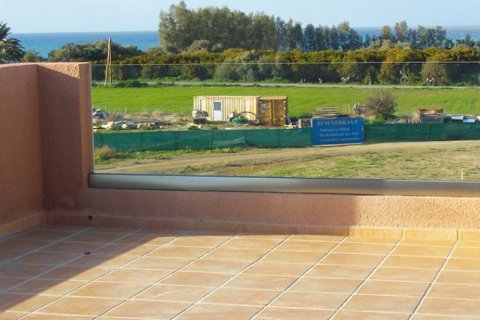 Квартира с 2 комнатами в Пафос, Кипр №105245 5