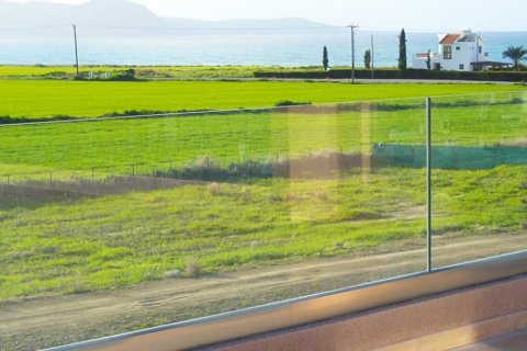 Квартира с 2 комнатами в Пафос, Кипр №105245 4