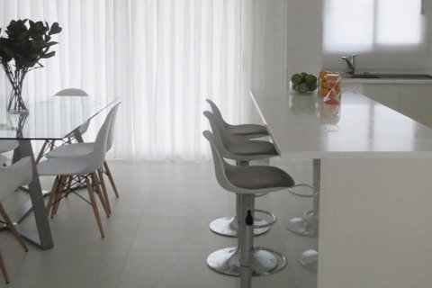 Квартира с 2 комнатами в Пафос, Кипр №105245 6