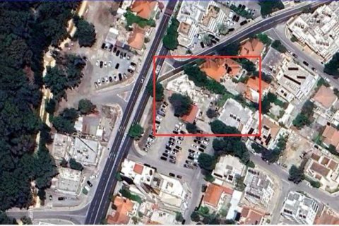Commercial property à Strovolos, Cyprus No. 70205 1