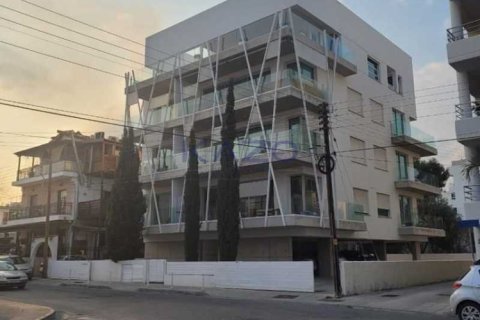 3 bedrooms Penthouse in Limassol, Cyprus No. 81802 9