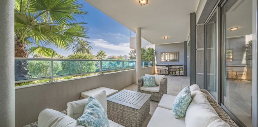 2 chambres Appartement à Antibes, France No. 67270