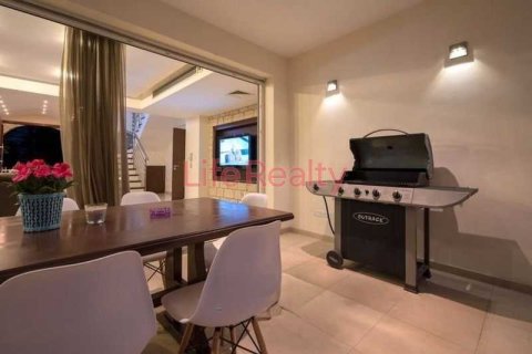 6 bedrooms House in Paphos, Cyprus No. 83099 10