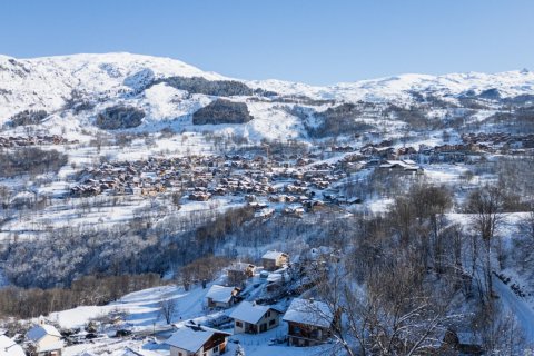 4 bedrooms House in Les Belleville, France No. 100043 1