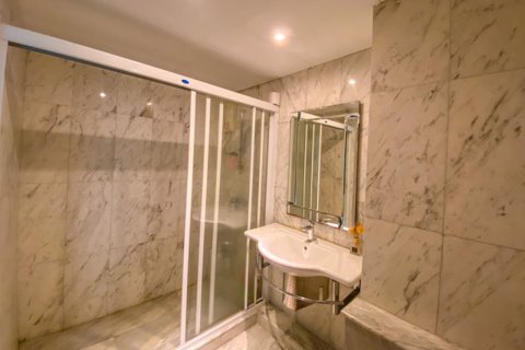 2 bedrooms Condo in Bangkok, Thailand No. 452 7