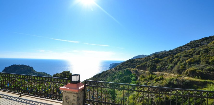 Вилла с 3 спальнями в Анталья, Турция №14872