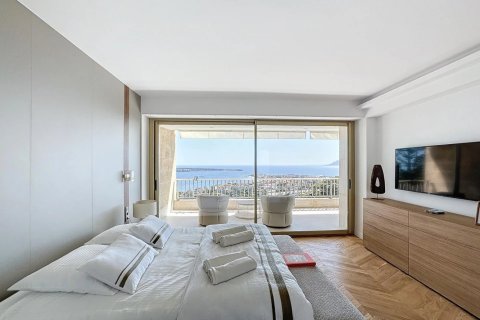 3 bedrooms Apartment in Cannes, France No. 75924 11