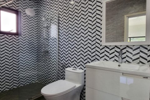 4 bedrooms Villa in Rawai, Thailand No. 97456 13