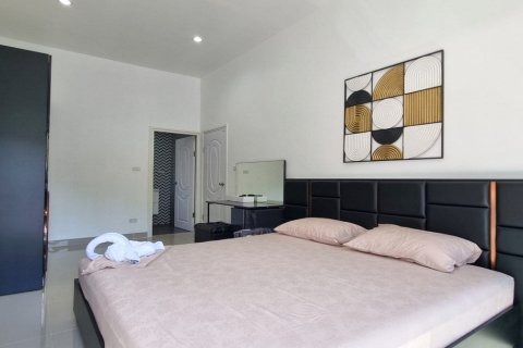 4 bedrooms Villa in Rawai, Thailand No. 97456 12