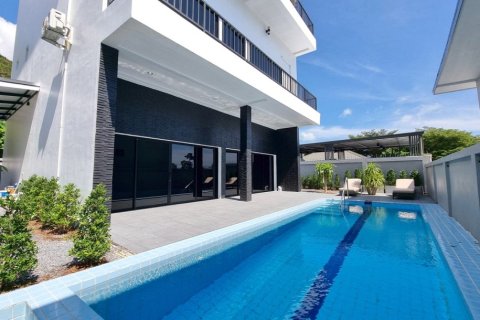 4 bedrooms Villa in Rawai, Thailand No. 97456 3