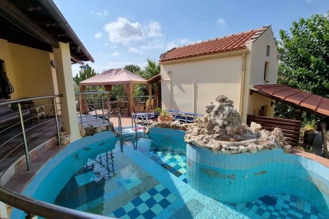 Коммерческая недвижимость с 7 спальнями в Ханья, Греция №23852 3