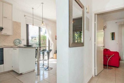2 bedrooms Villa in Paphos, Cyprus No. 30424 9